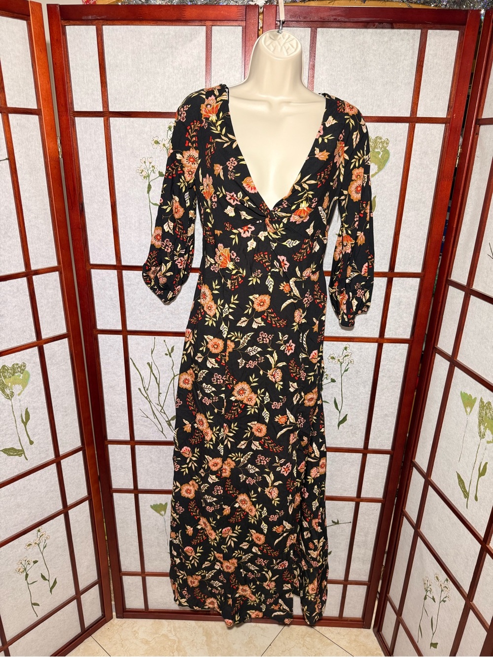 Billabong Women’s Black Floral Swept Away Boho Midi Dress size Medium